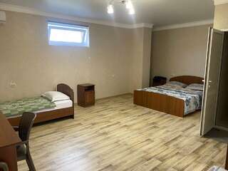 Гостиница Хоредж Избербаш Семейный двухместный номер с 1 кроватью-1